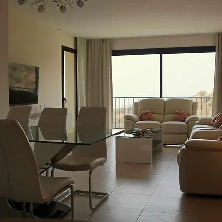 Apartment Samara By Houselogy *