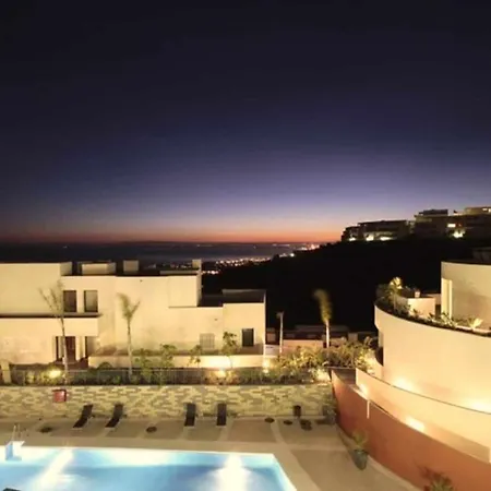 Resort, Samara By Houselogy * Μαρμπέλλα